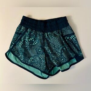 Lululemon Tracker Short IV Bali Breeze Running shorts